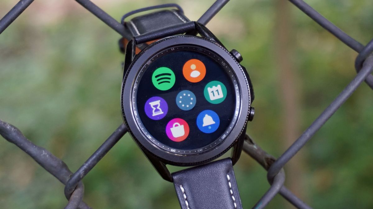 Galaxy Watch with Wear OS Rumor comes with some bad news