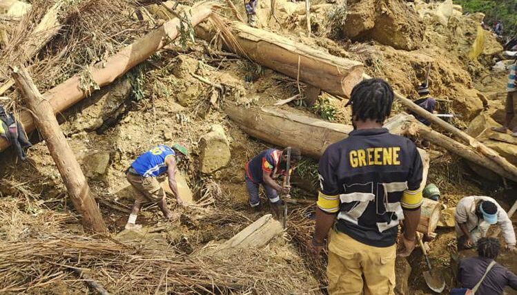 More than 2,000 feared dead in Papua New Guinea landslide