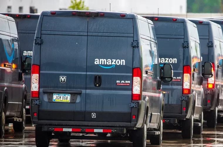 Amazon driver shot, killed alleged 17-year-old carjacker in Cleveland, reports say