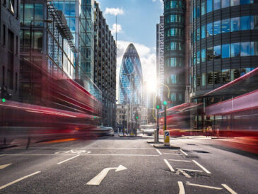 The Role of Commercial Estate Agents in London’s Thriving Real Estate Market